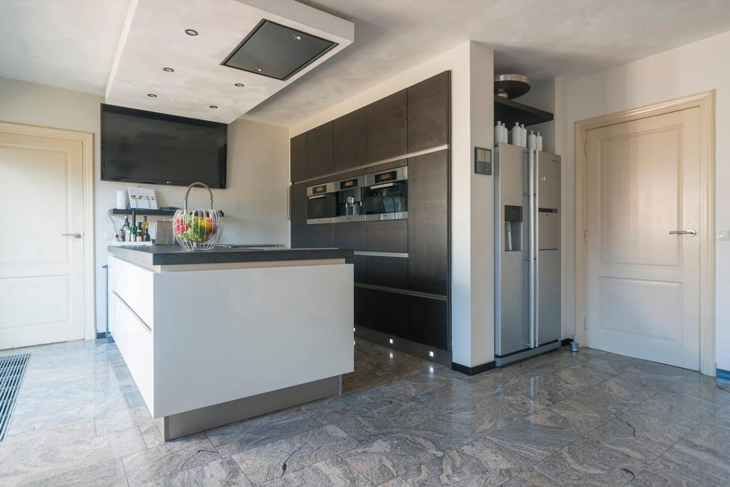 Xxl House With Free Parking & 3 Bedrooms Tilburg Eksteriør bilde